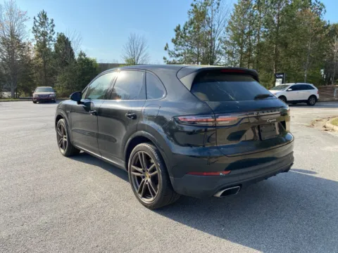 More photos of 2023 Porsche Cayenne E-Hybrid at ALM Hyundai West, GA
