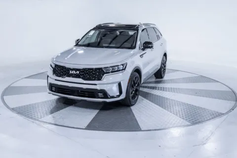 Photos of 2022 Kia Sorento SX-Prestige for sale in Lithia Springs, GA at ALM Hyundai West