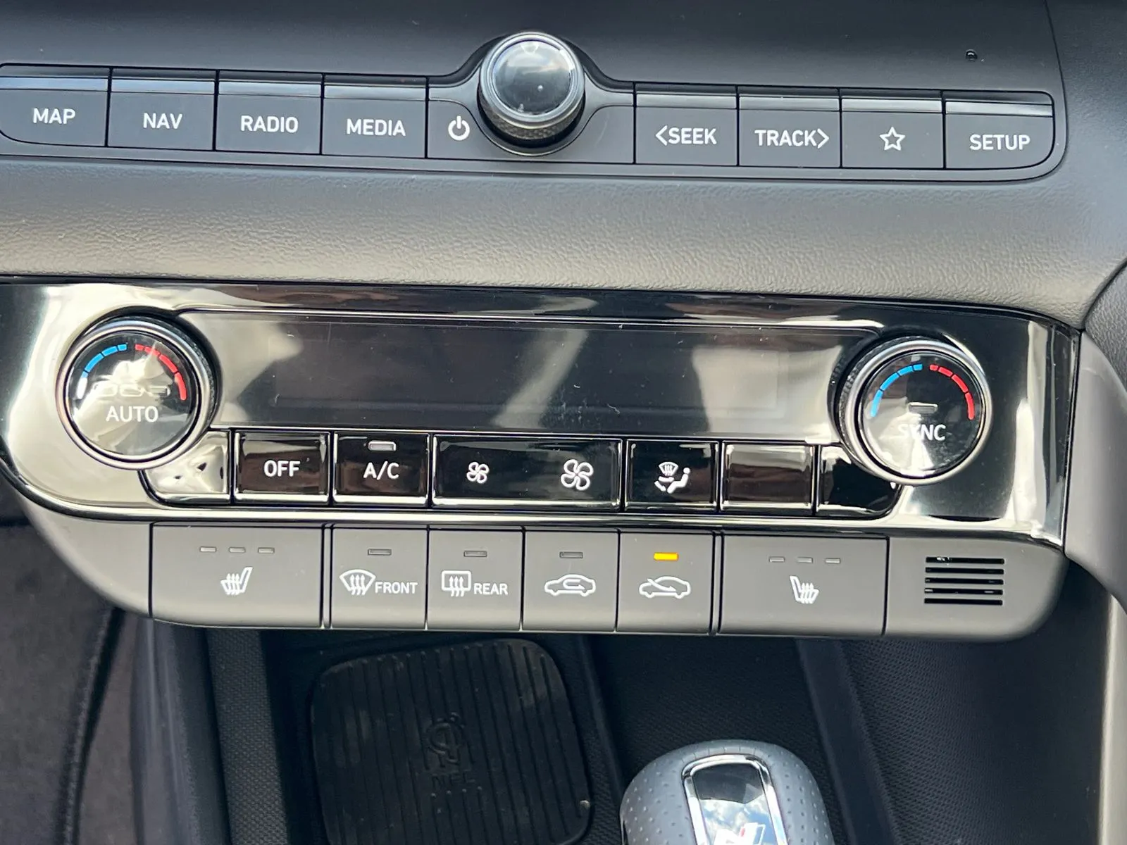 2025 Hyundai Elantra N Line - Photo 29