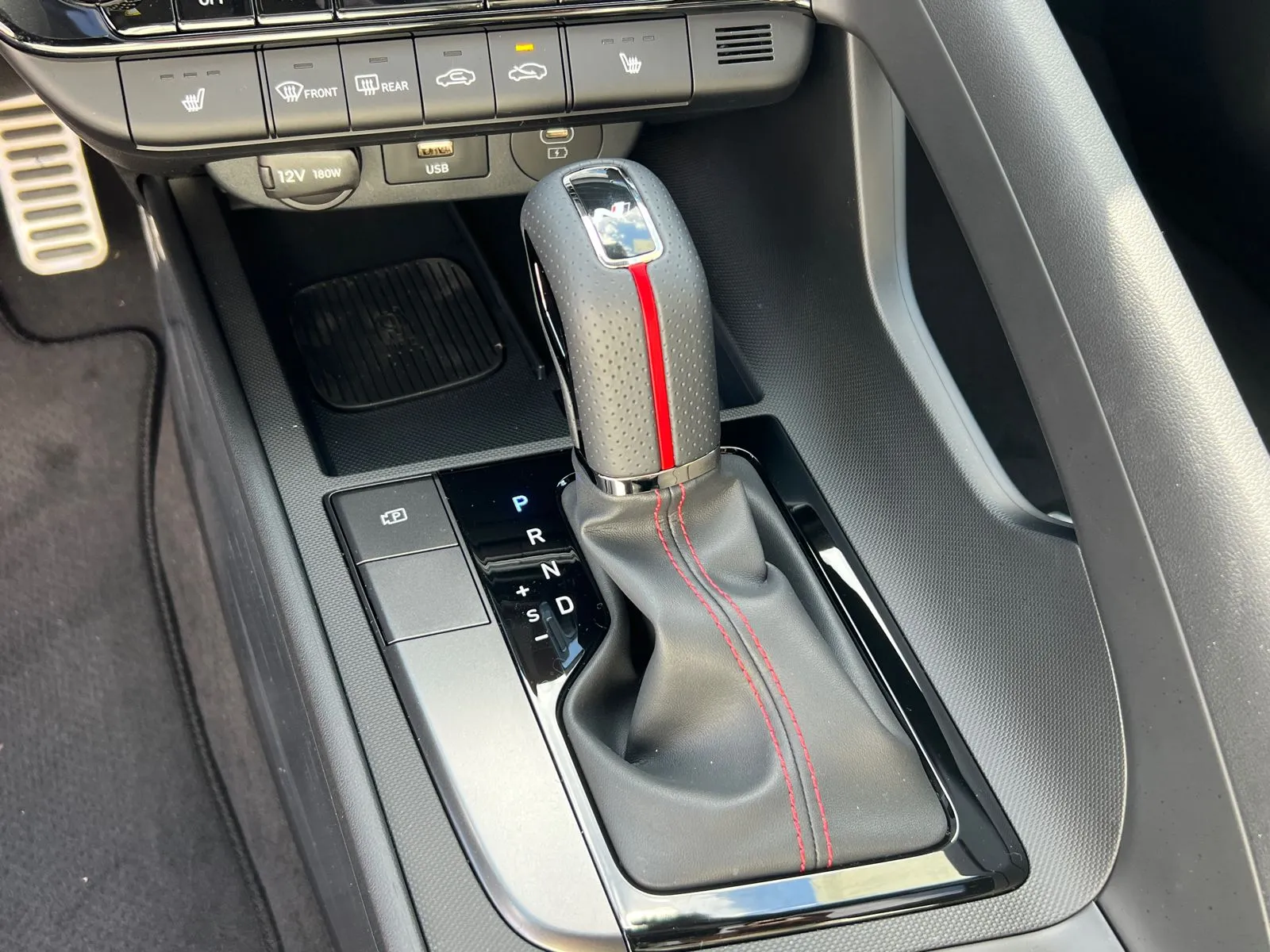 2025 Hyundai Elantra N Line - Photo 30