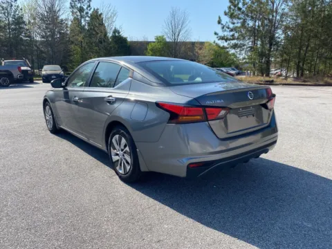 More photos of 2022 Nissan Altima 2.5 S at ALM Hyundai West, GA