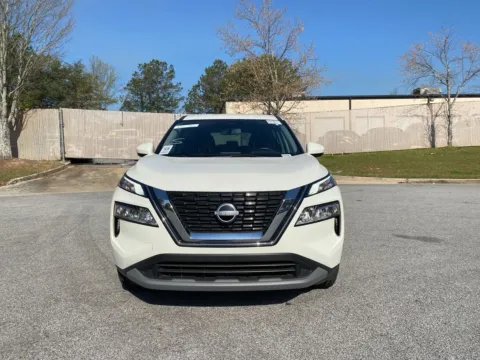 White 2023 Nissan Rogue SV for sale in Lithia Springs, GA