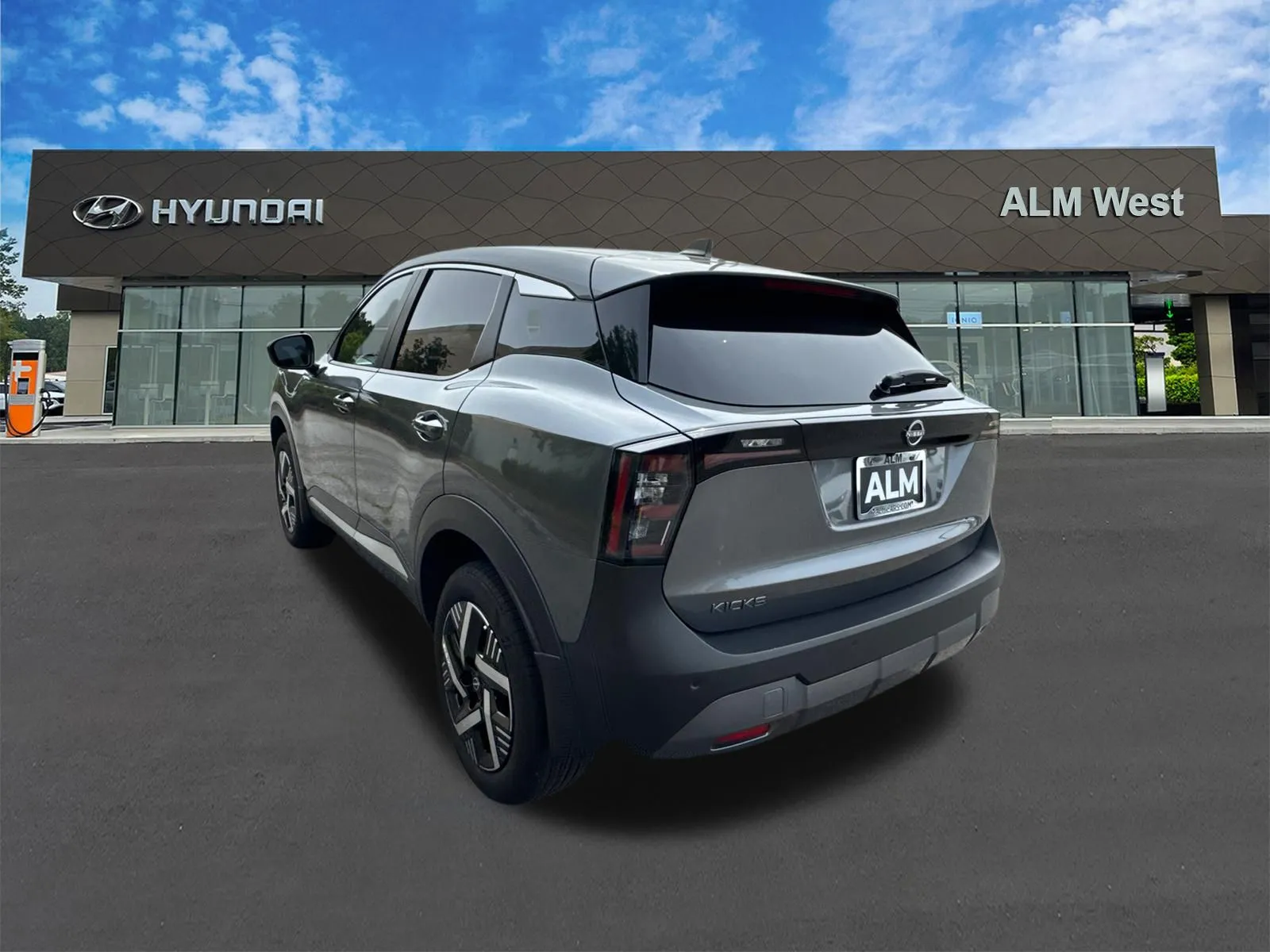 2025 Nissan Kicks SV - Photo 7