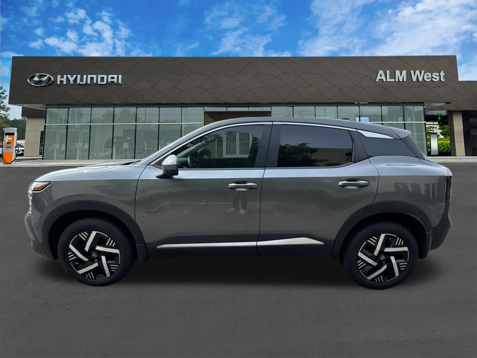 2025 Nissan Kicks SV - Photo 8