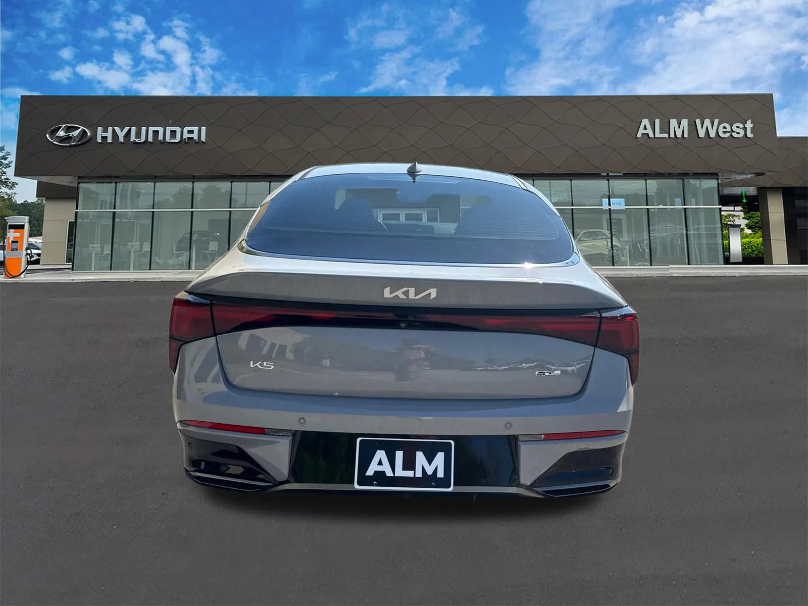 2025 Kia K5 GT-Line - Photo 6