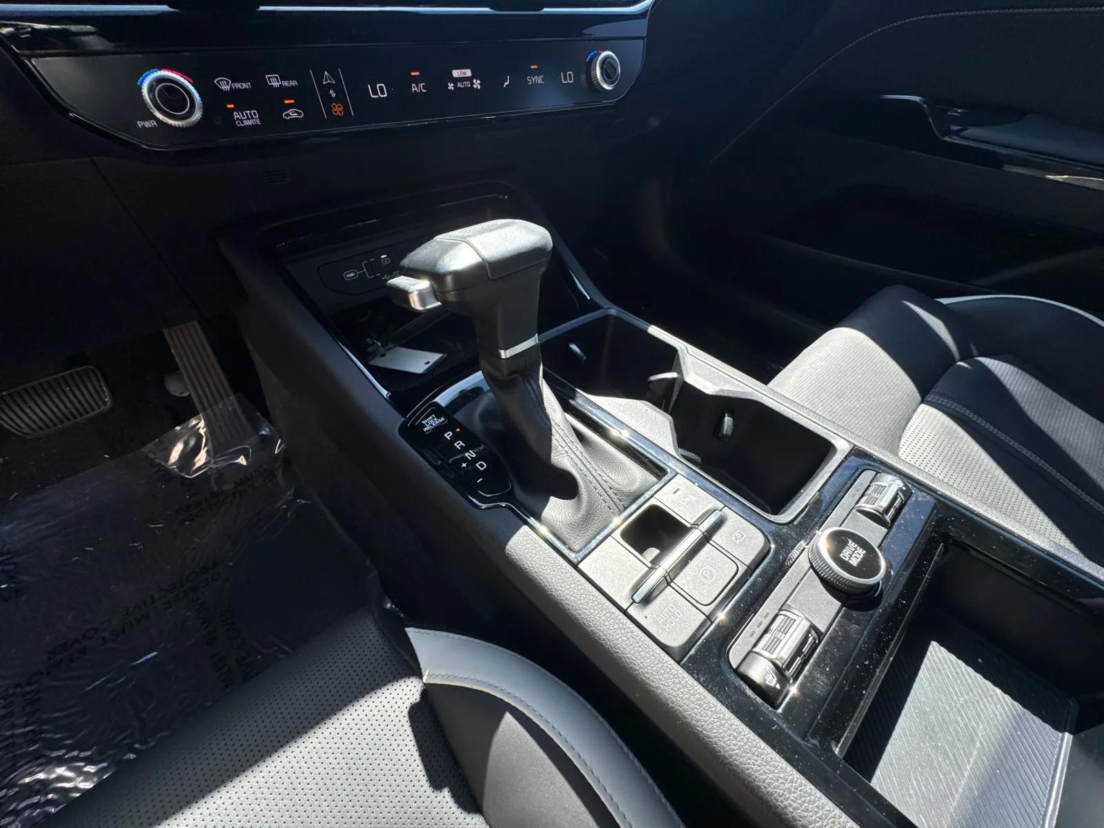 2025 Kia K5 GT-Line - Photo 30