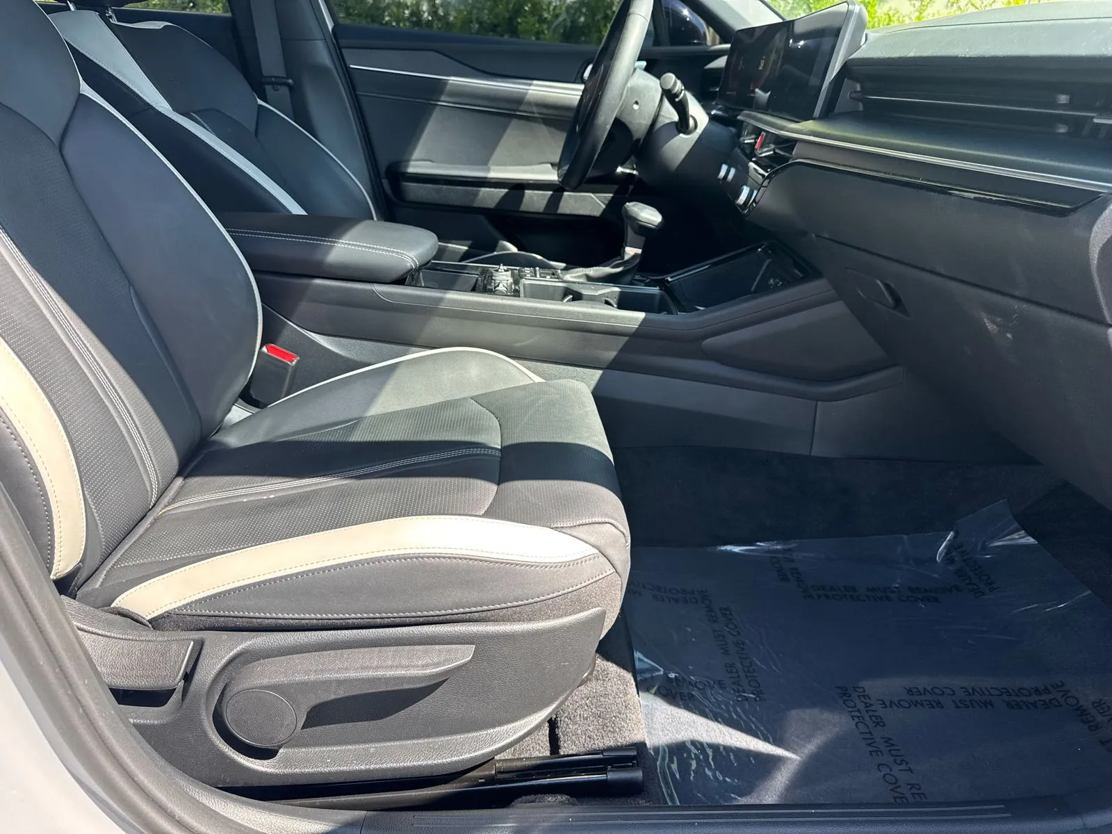 2025 Kia K5 GT-Line - Photo 13