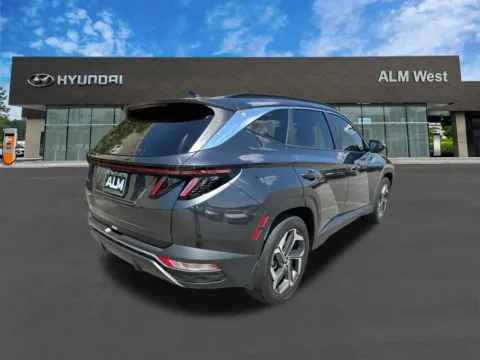 More photos of 2023 Hyundai Tucson SEL at ALM Hyundai West, GA