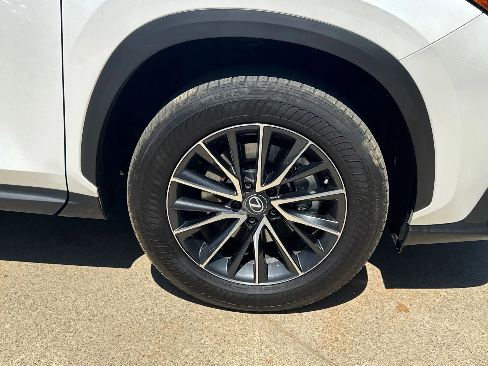 2024 Lexus NX 350 - Photo 12