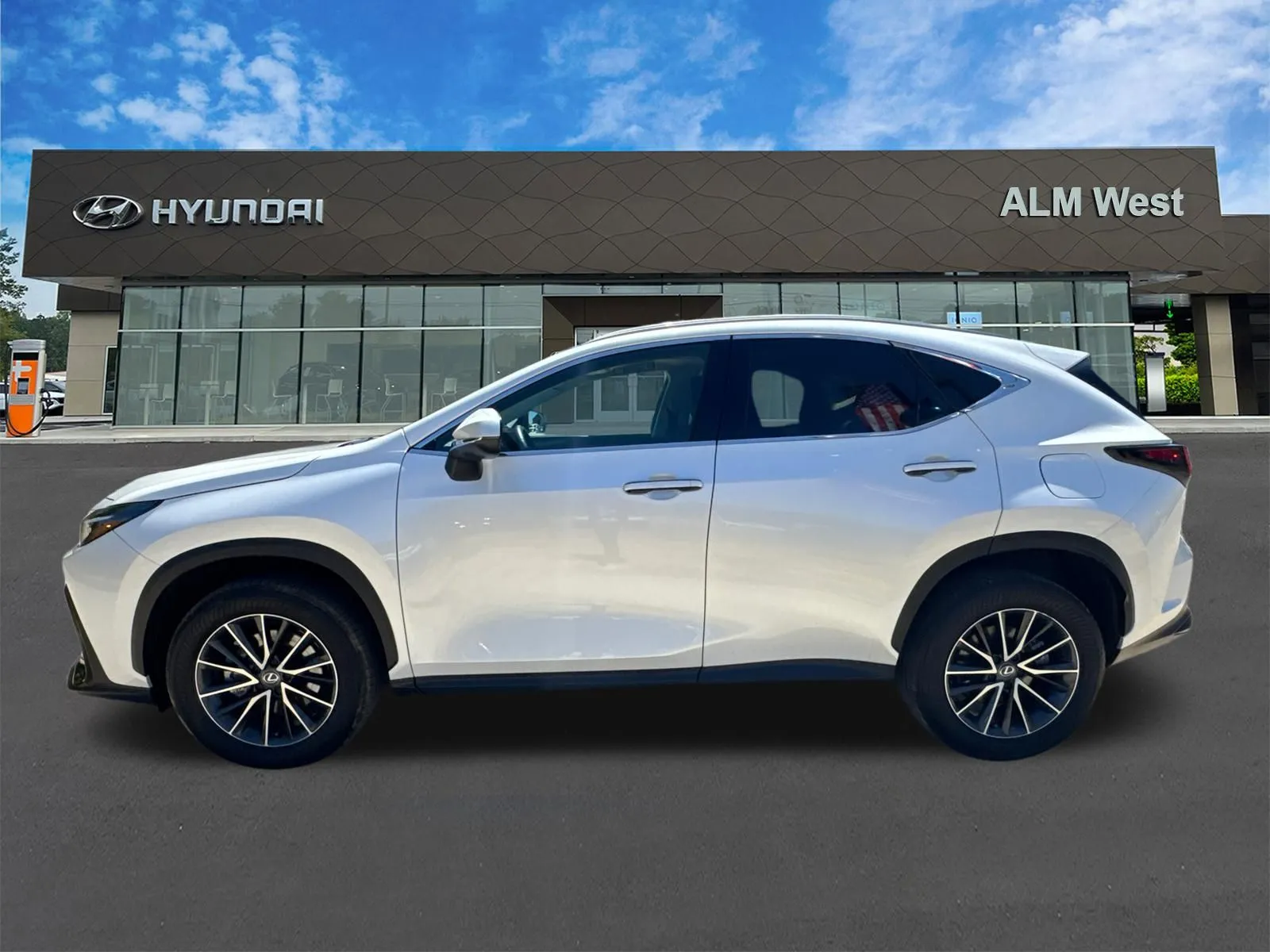 2024 Lexus NX 350 - Photo 8