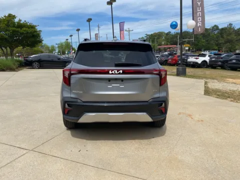More photos of 2024 Kia Seltos EX at ALM Hyundai West, GA