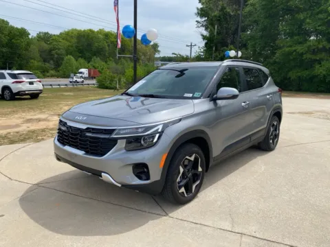 Photos of 2024 Kia Seltos EX for sale in Lithia Springs, GA at ALM Hyundai West