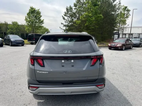 More photos of 2025 Hyundai Tucson SEL at ALM Hyundai West, GA