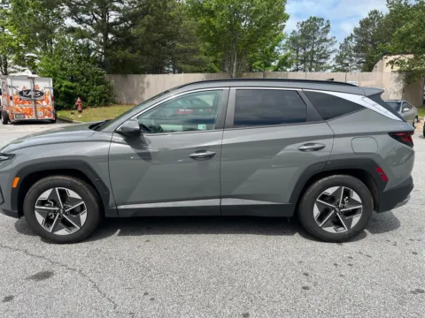 Photos of 2025 Hyundai Tucson SEL for sale in Lithia Springs, GA at ALM Hyundai West