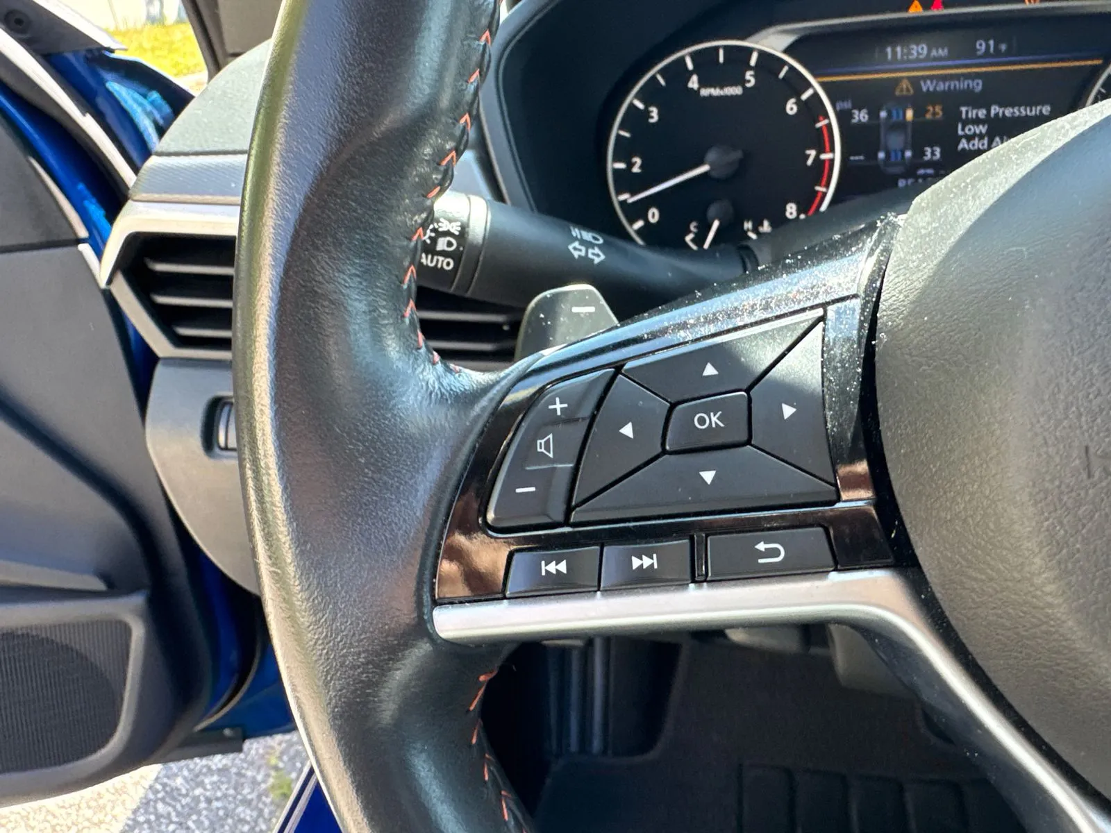 2025 Nissan Altima SR - Photo 24