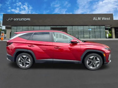 More photos of 2025 Hyundai Tucson SEL at ALM Hyundai West, GA