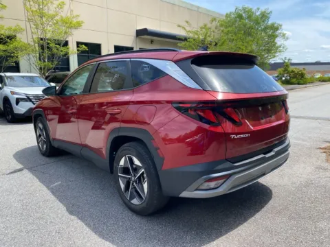 More photos of 2025 Hyundai Tucson SEL at ALM Hyundai West, GA