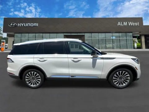 More photos of 2022 Lincoln Aviator Standard at ALM Hyundai West, GA