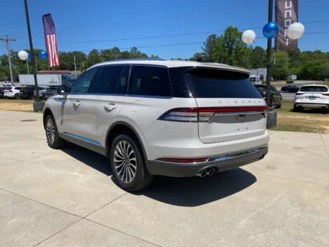 More photos of 2022 Lincoln Aviator Standard at ALM Hyundai West, GA