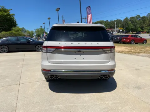 More photos of 2022 Lincoln Aviator Standard at ALM Hyundai West, GA