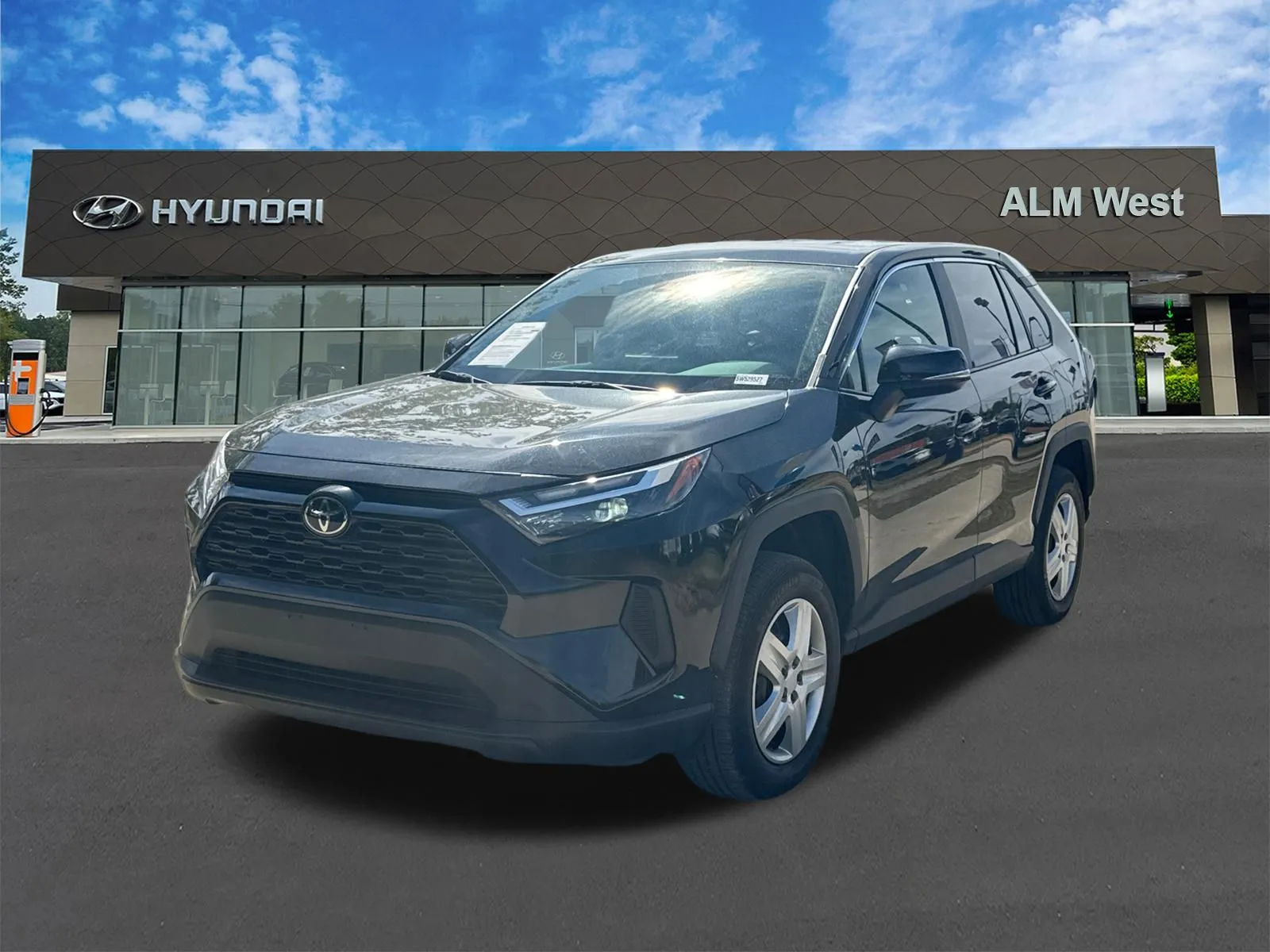 2025 Toyota RAV4 LE - Photo 1