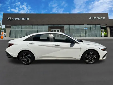 More photos of 2025 Hyundai Elantra SEL Sport at ALM Hyundai West, GA