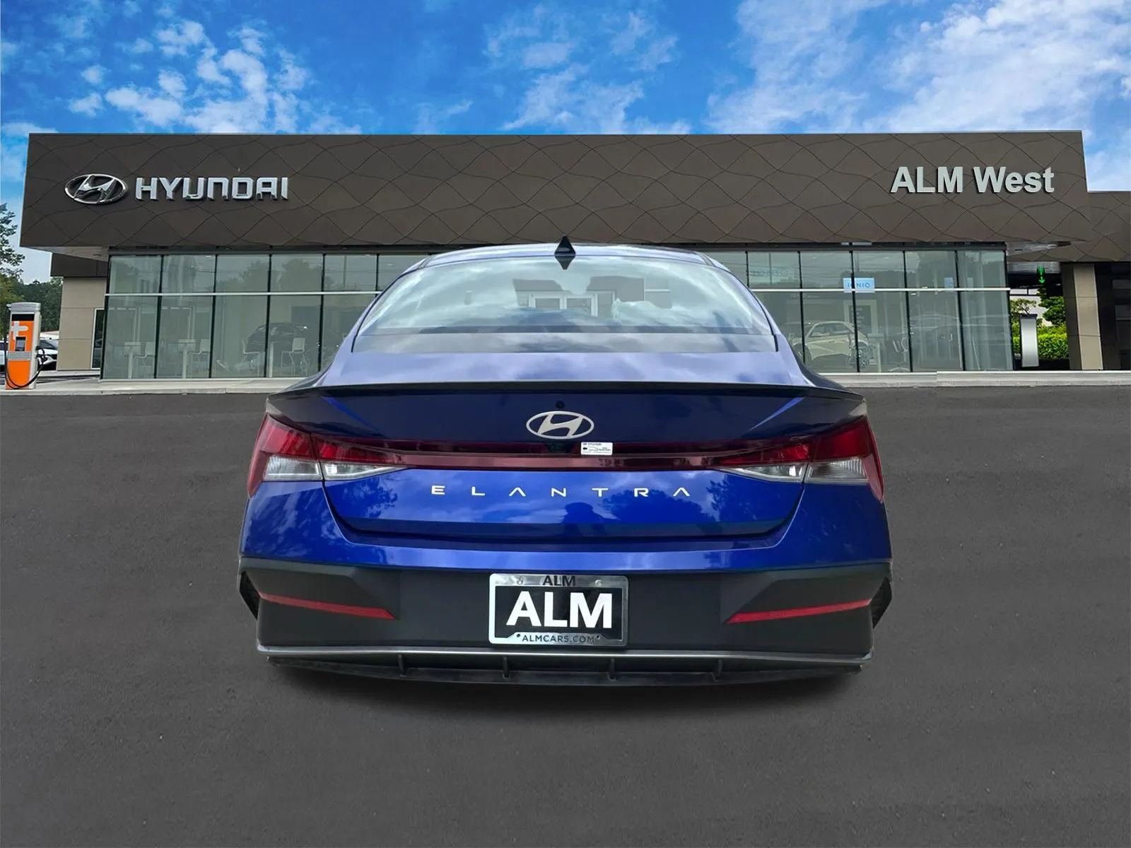 2025 Hyundai Elantra SEL - Photo 6