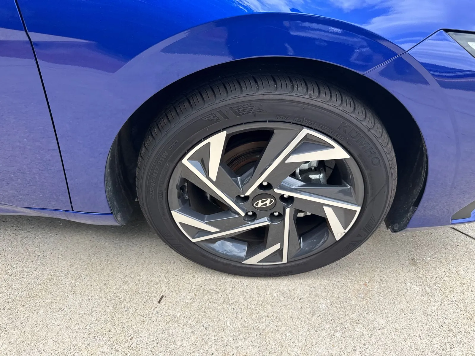 2025 Hyundai Elantra SEL - Photo 12