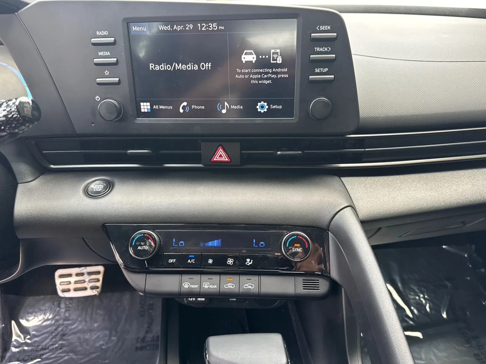 2025 Hyundai Elantra SEL - Photo 28
