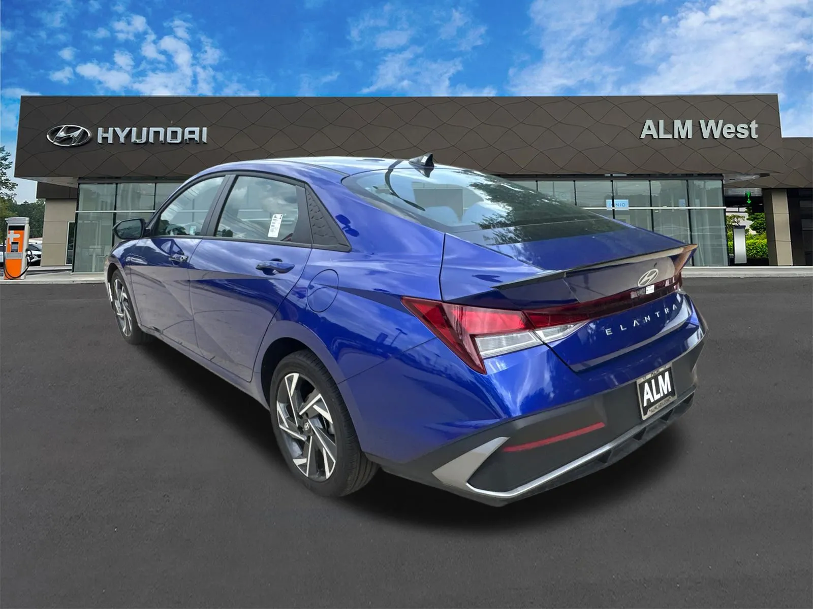 2025 Hyundai Elantra SEL - Photo 7