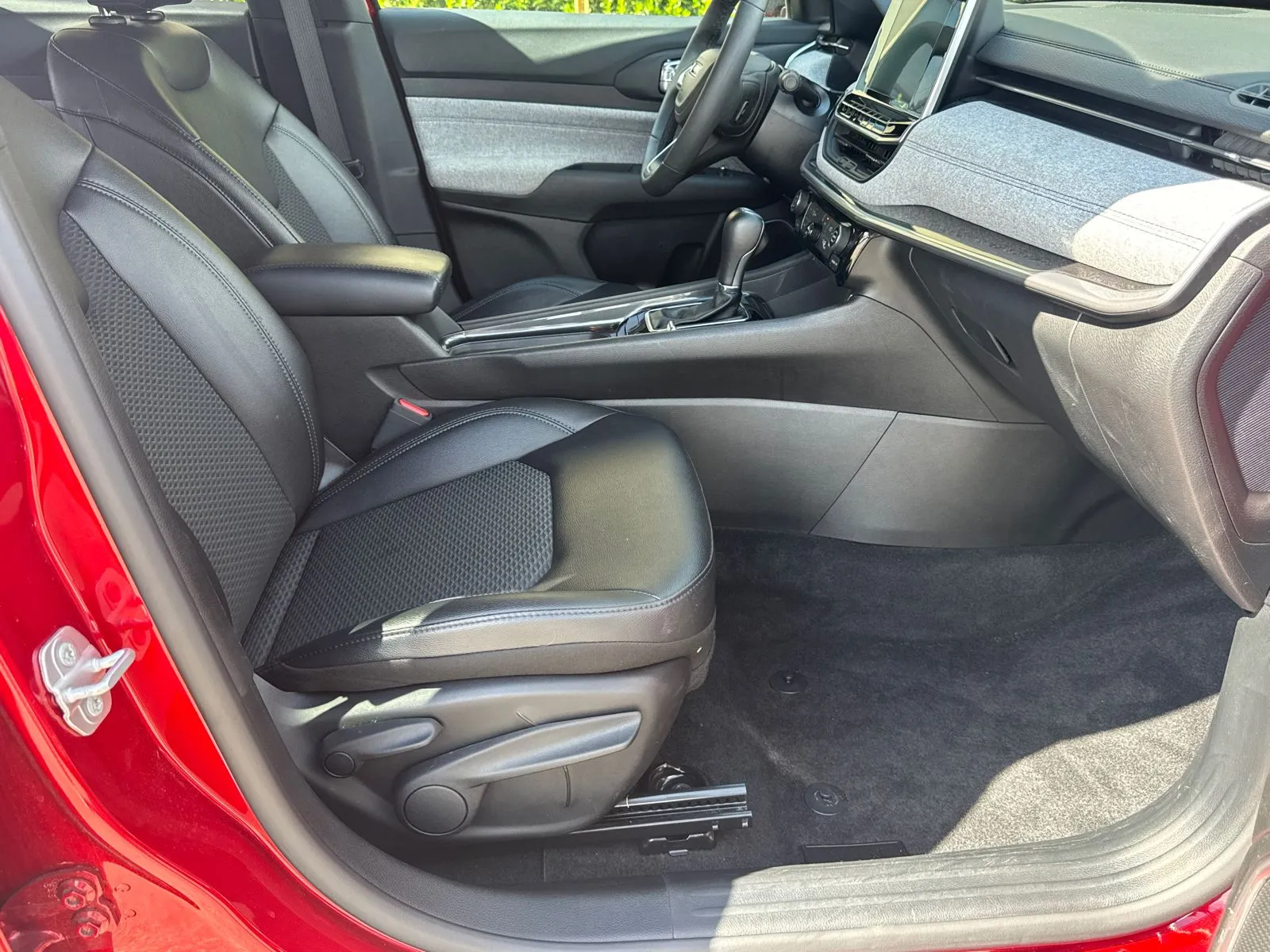2025 Jeep Compass Latitude - Photo 13