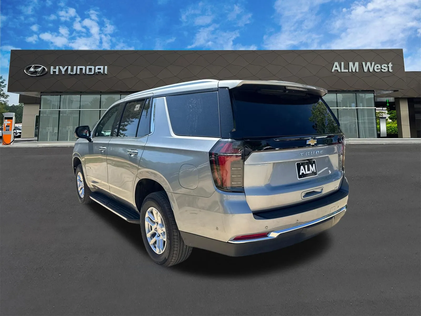 2025 Chevrolet Tahoe LT - Photo 7