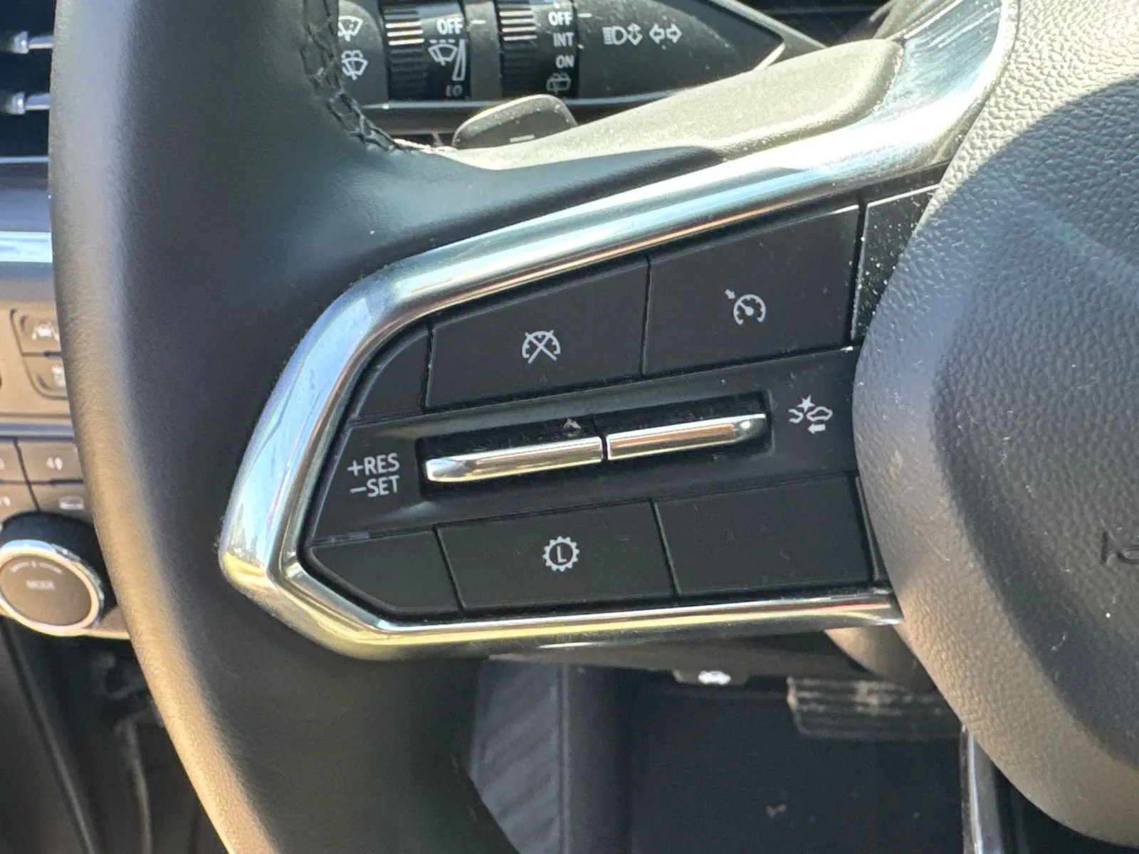 2025 Chevrolet Tahoe LT - Photo 26