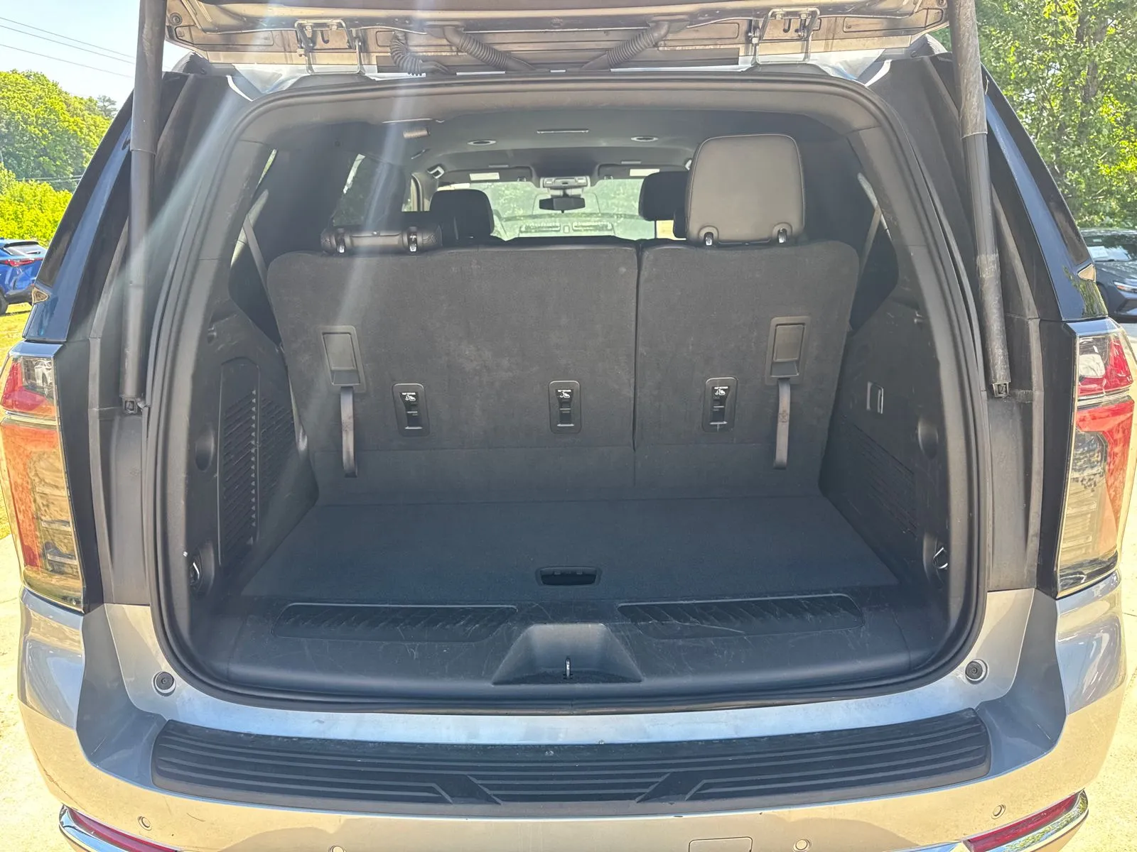 2025 Chevrolet Tahoe LT - Photo 18