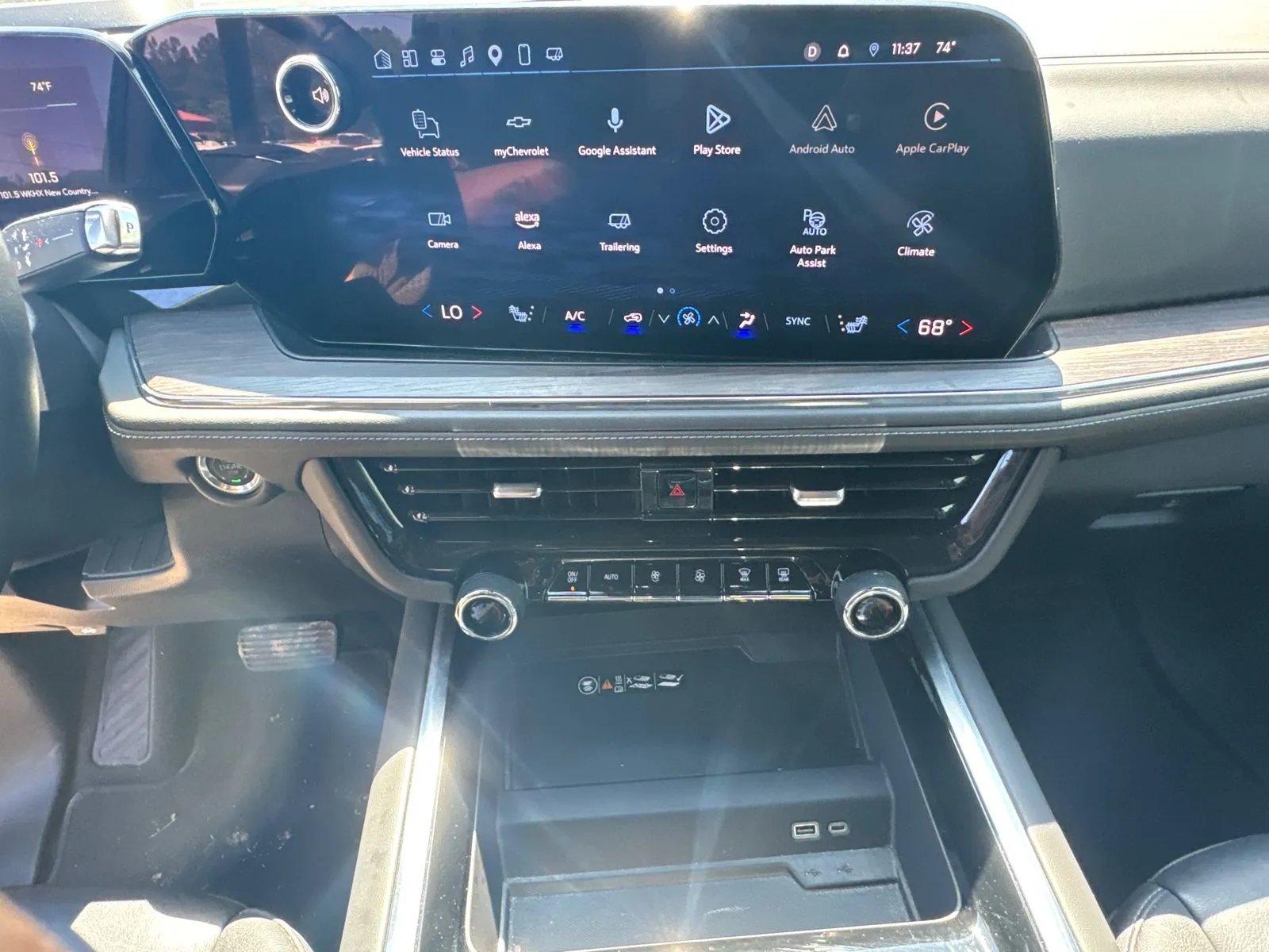2025 Chevrolet Tahoe LT - Photo 29