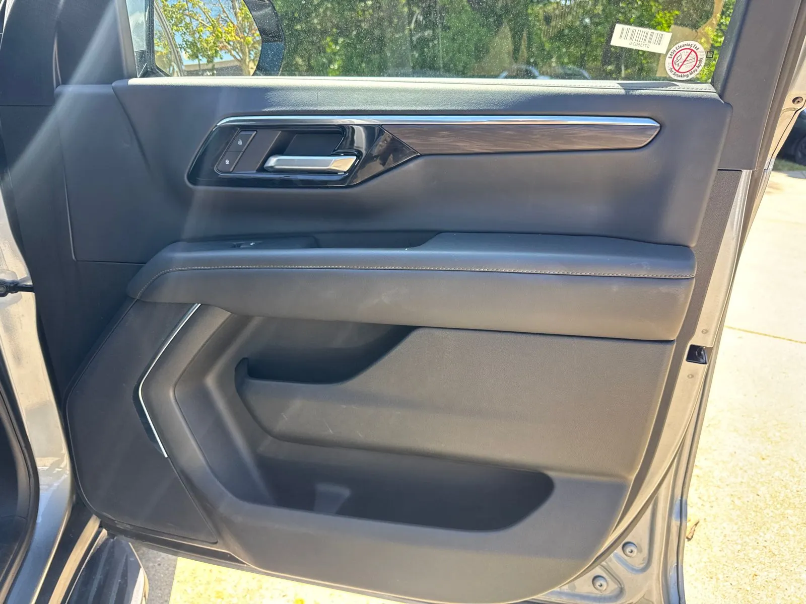 2025 Chevrolet Tahoe LT - Photo 14