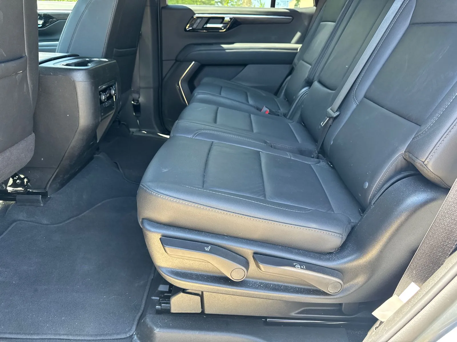 2025 Chevrolet Tahoe LT - Photo 21