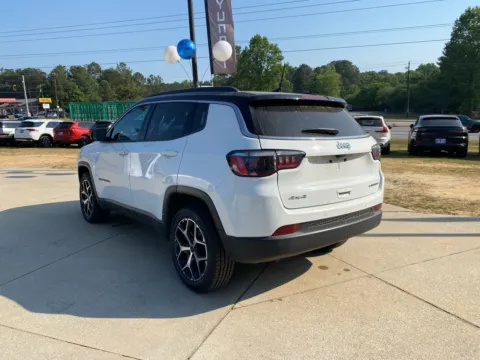 More photos of 2025 Jeep Compass Limited at ALM Hyundai West, GA
