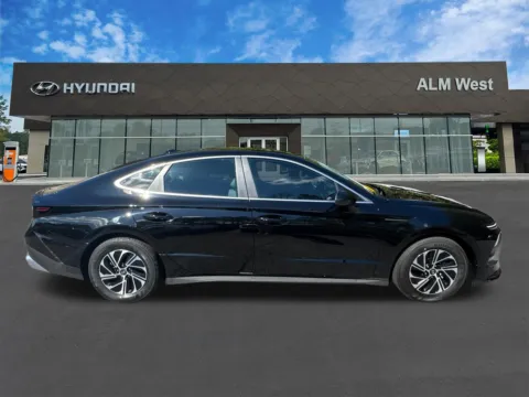 More photos of 2026 Hyundai Sonata Hybrid Blue at ALM Hyundai West, GA