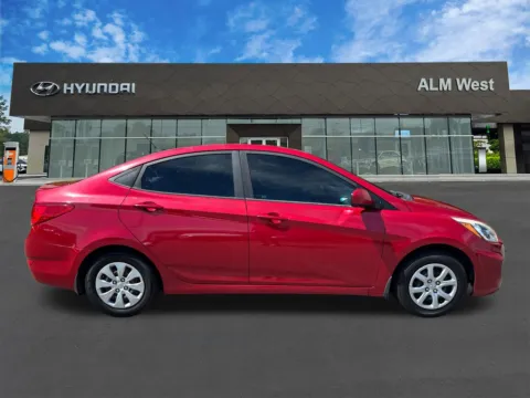 More photos of 2016 Hyundai Accent SE at ALM Hyundai West, GA