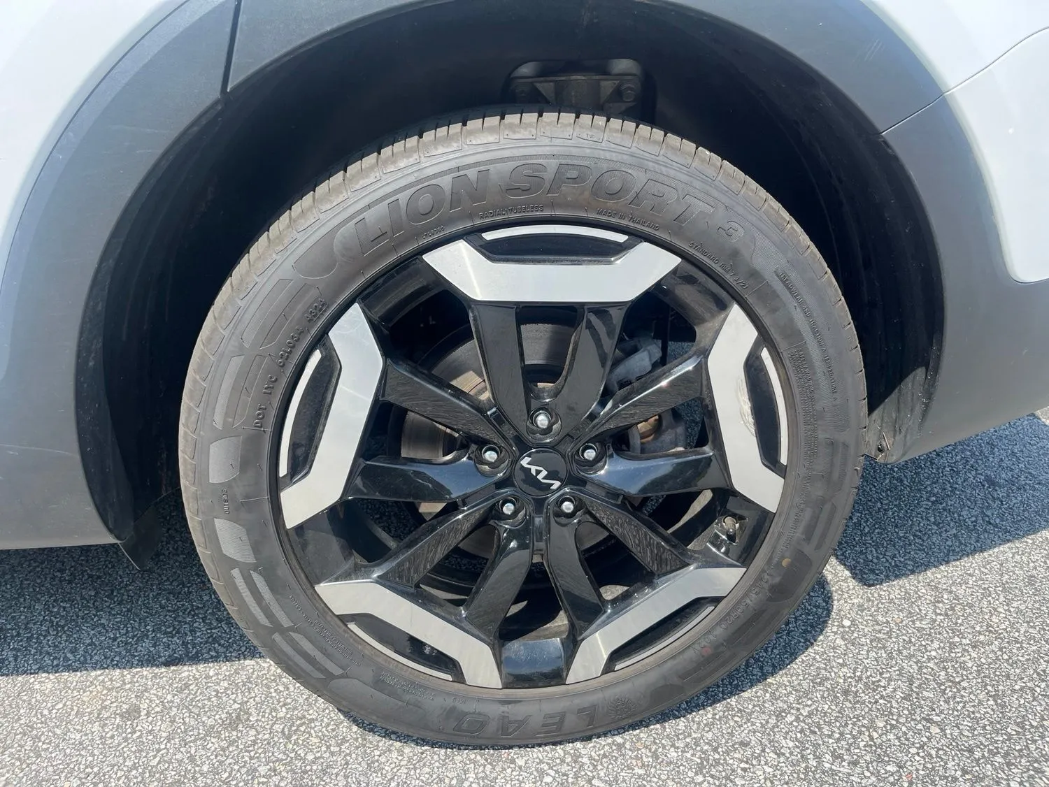 2025 Kia Telluride S - Photo 24