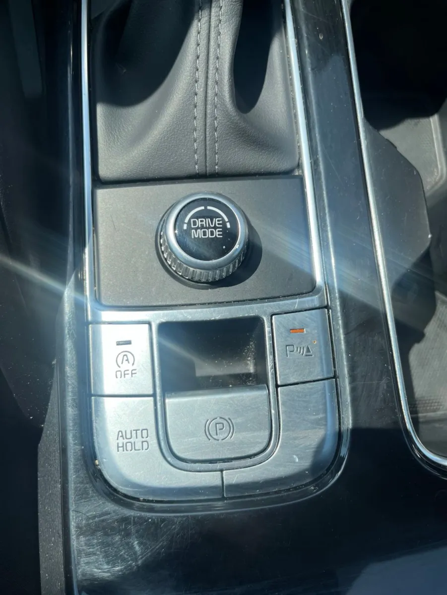 2025 Kia Telluride S - Photo 14