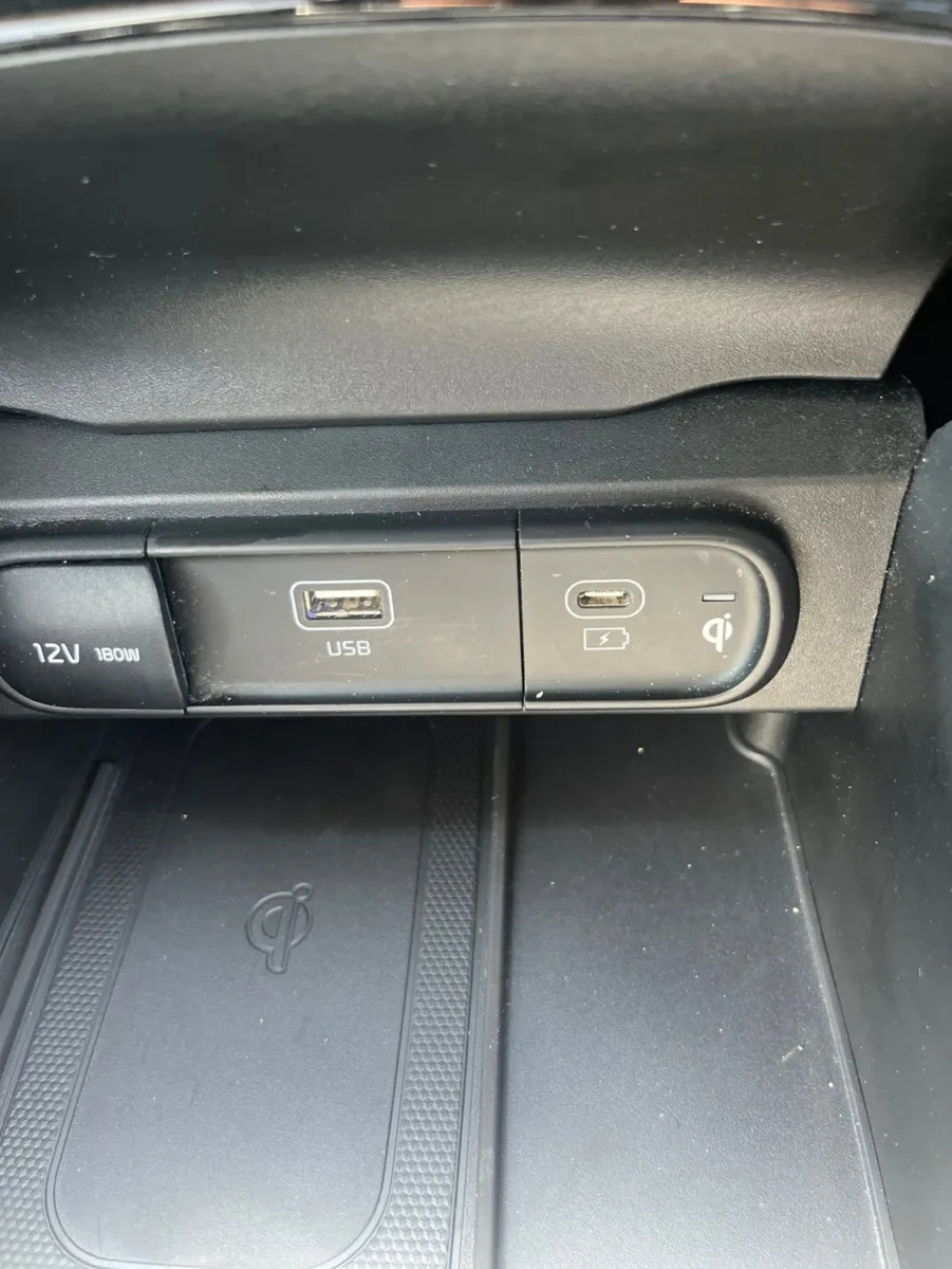 2025 Kia Telluride S - Photo 12