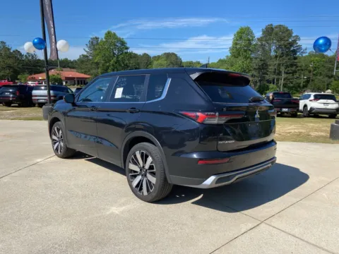 More photos of 2025 Mitsubishi Outlander SE at ALM Hyundai West, GA