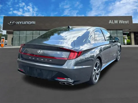 More photos of 2021 Hyundai Sonata SEL Plus at ALM Hyundai West, GA