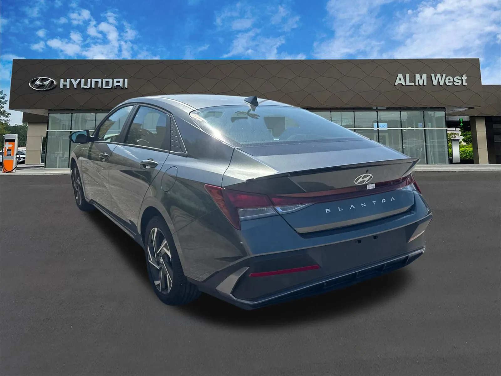 2025 Hyundai Elantra SEL - Photo 7