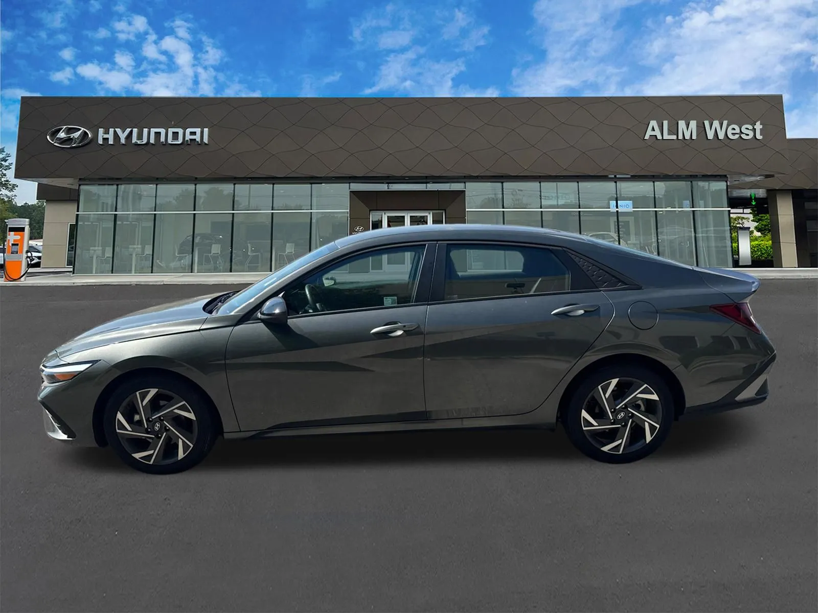 2025 Hyundai Elantra SEL - Photo 8
