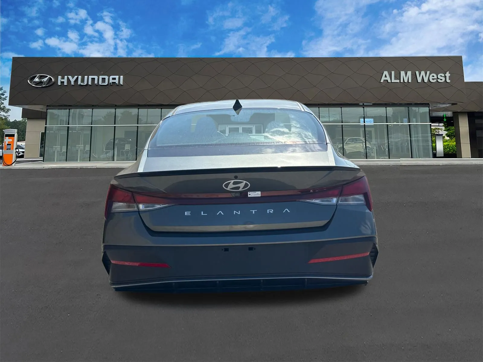 2025 Hyundai Elantra SEL - Photo 6