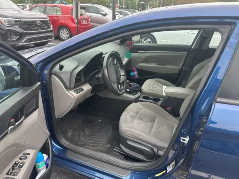 Blue 2020 Hyundai Elantra SEL for sale in Lithia Springs, GA
