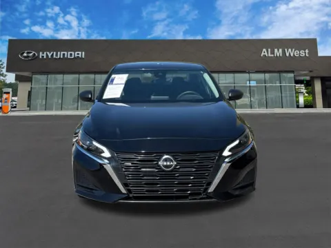 Photos of 2025 Nissan Altima 2.5 SV for sale in Lithia Springs, GA at ALM Hyundai West
